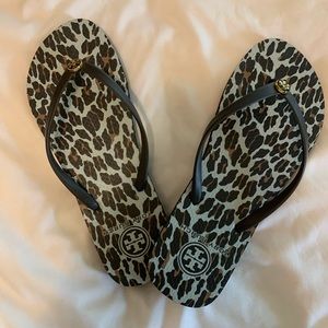 TORY BURCH FLIP FLOPS! Brand new! Size 8!